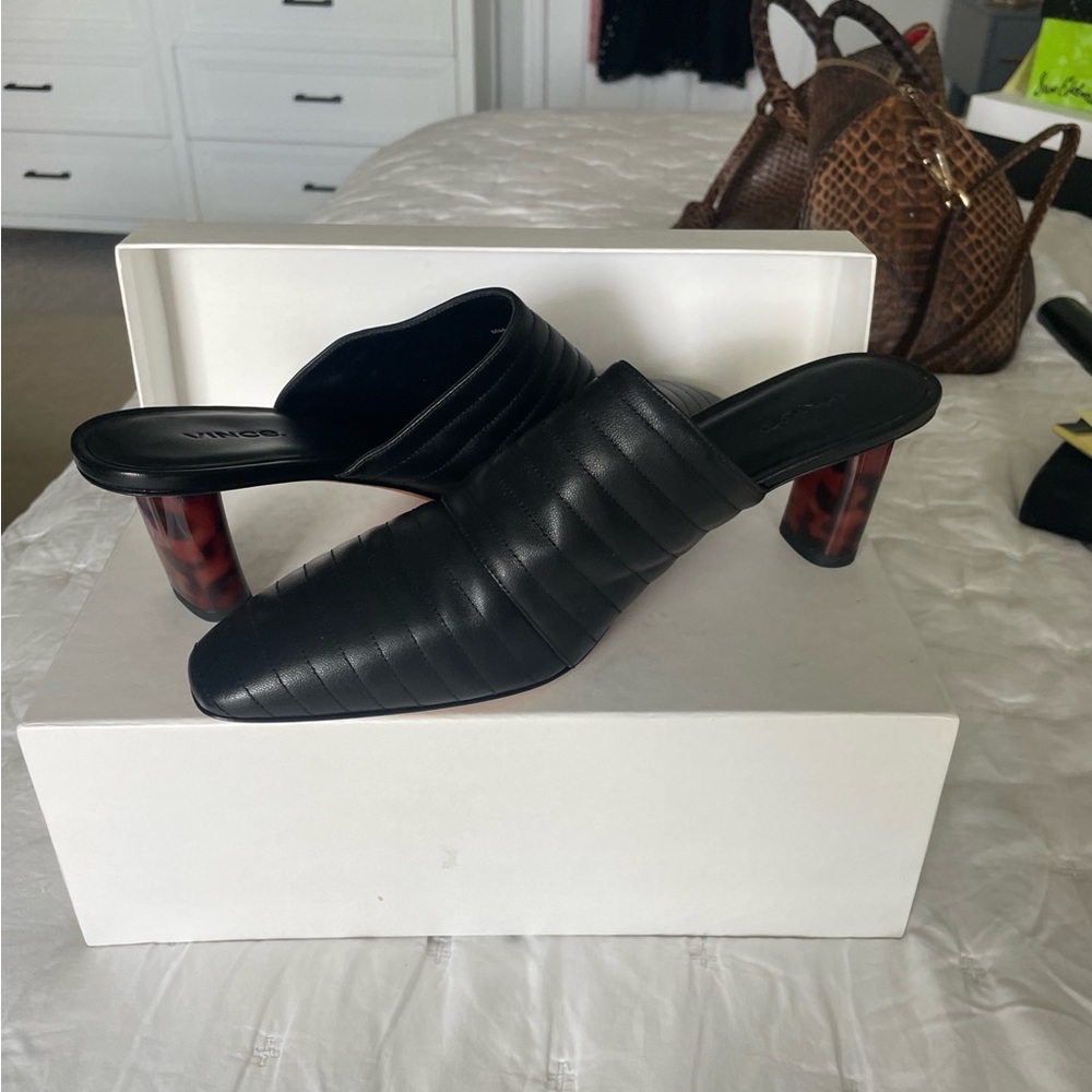 Vince leather mules with box